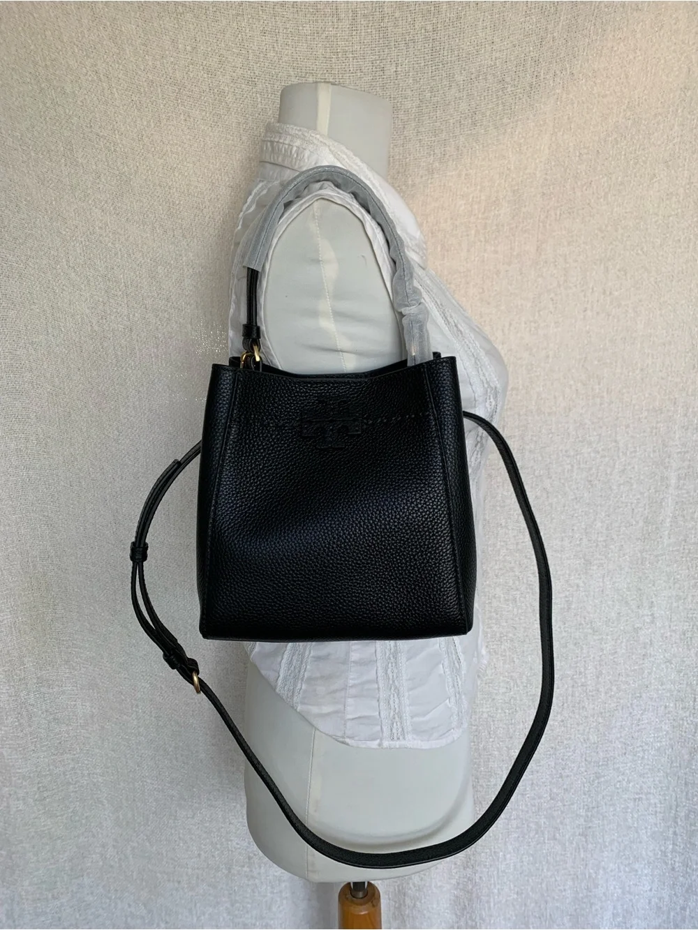 Tory Burch Mcgraw Black Pebbled Leather Small Bucket Tote Bag + Bi-fold Wallet